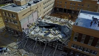 Обрушение школьной крыши в Мурино видео