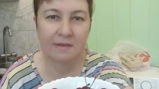 Цены на городском рынке на 6 июня Вологда.Купили черешню по 450.