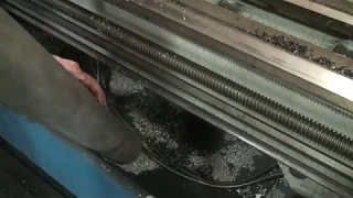 Rozzelli Industrial Vacuums, Cleaning a Lath From Metal Chips