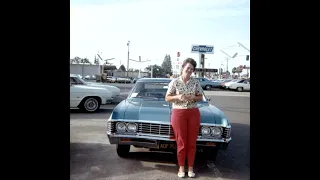 44 Cool Snaps That Capture Women Posing With Their Cars in the 1960s 4K