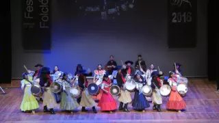 Argentinian folk dance: Gato & Drumming
