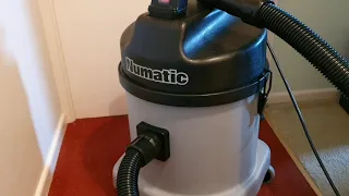 numatic ntd570 vacuum cleaner  cleaning the  stairs