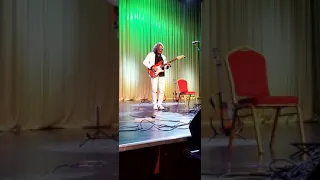 Виктор Зинчук исполняет "Полет кондора " в АкваЛоо 24.09.19