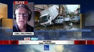 Storm Chaser Chases Typhoon Haiyan (Yolanda)