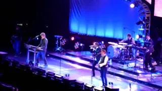 a-ha final live at oslo 2010-12-04 "Hunting High And Low"