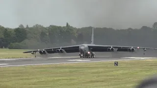 Boeing B-52 Stratofortress smoking & whistling at RIAT 2023 [4K]