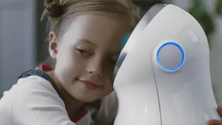 LG robot commercial. Actress Instagram - @aglayasemenova