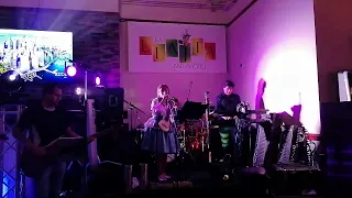 Cueca: "Orgullo kochala" en vivo - Isabel junto a la Agrupación Penum-brass