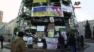 Protesters blocked by police outside parliament building