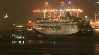 Cruceros afectados por coronavirus cruzaron el Canal de Panamá | AFP