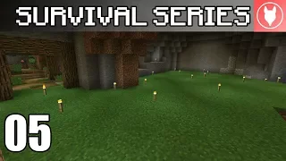 Minecraft Survival 1 : 5 - Expanding the Fox Hole! ( Bedrock Edition )