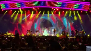 Shereya Goshal Live in Singapore (Chikni Chameli)