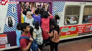 Mumbai local train Kurla station Ladies crowd huaa aur phir jhagda suru hua train me chadne ke liye