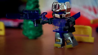 Kre-O Transformers VS LEGO citizens