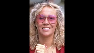 more of the gorgeus Agnetha