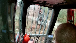 Over the state road hangers in a tight spot! #logging #husqvarna #linkbelt #johndeere #372xp