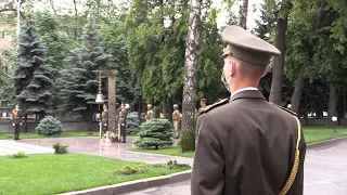 Ранковий церемоніал вшанування загиблих українських героїв 20 червня