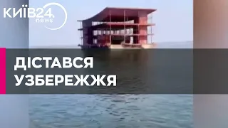 В Одеси до берега приплив будинок з Херсонської області