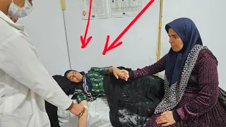 Fariba takes the pregnant woman to the doctor because of her bad condition