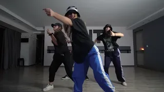 HIP-HOP Choreography by Tomazenko Nadia (Eminem - Shake That)