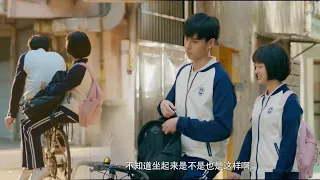 Jiang Chen takes Xiaoxi to school and declares that the back seat of my car belongs only to you!🍑