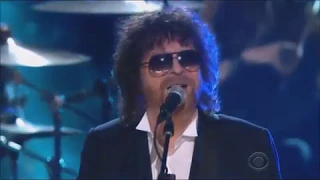 Jeff Lynne's ELO & Ed Sheeran - Mr. Blue Sky (live at the 57th Annual Grammy Awards)