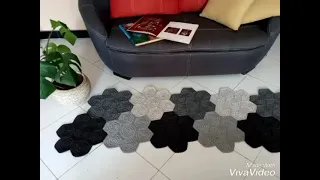 motif crochet rug