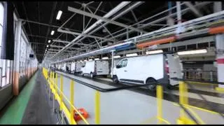 2014 Renault Trafic manufacturing at Sandouville plant 3 | AutoMotoTV