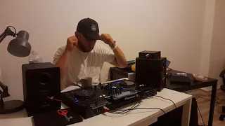 FUTURE RAVE MIX FROM CLEAN HOME STUDIO