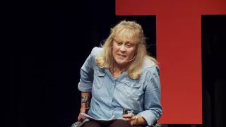 Living with Courage: Embracing Fear to Follow Your Heart: Kelley Kalafatich at TEDxBend