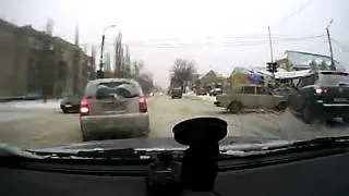 NEW scary car accident on icy road in Russia!!Volkswagen Touareg crash!ДТП