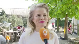 Ilse DeLange laat de zon schijnen op Paaspop - RTL BOULEVARD