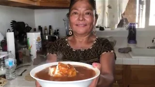 VIDA CON LETICIA AMARILLO DE POLLO Y PUERCO OAXAQUEÑO