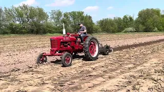 1947 Farmall H plowing