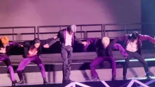 [FANCAM] 221006 NCT 127 THE LINK in LA - Love On the Floor