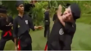 Silat Fight Masters National Geographic Channel   Silat Seni Gayong - Uploaded by Oktay Ksdrm