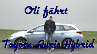 Oli fährt Toyota Auris Hybrid