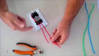 Instalação de interruptor com Tomada no Sistema Modular..