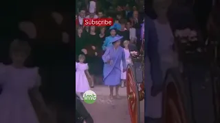 Legendary moment when Queen Elizabeth II was running after young prince William to save him!!!