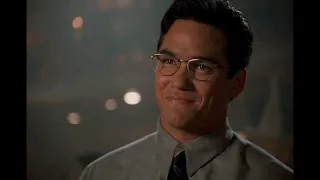 Lois and Clark HD CLIP: I cover a lot of ground