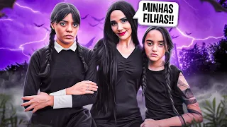 A MORTÍCIA ADDAMS ADOTOU A BELINHA E ELA E A WANDINHA VIRARAM IRMÃS GÊMEAS