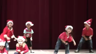 Jingle Bells - Christmas dance song in Chomel's Preschool Concert 2012