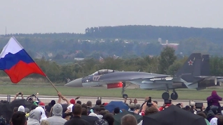 Высший пилотаж на Су-35 / Aerobatic flying Sukhoi Su-35