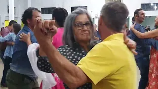 Valdir Pasa- Menina nao corte o cabelo Ao vivo em Manoel Ribas