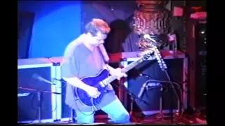 Van Halen - Don't Tell Me (What Love Can Do) (Live In Arnhem, Holland 1995) 720p