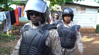 Street Gangs vs. Police | Buenos Aires, Haiti