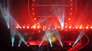 Queen + Adam Lambert  -Another One Bites the Dust Live Melbourne 2014