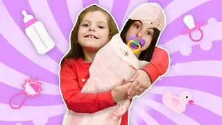 Игры для девочек -  Живая кукла Беби Бон! - Как мама в видео для детей.