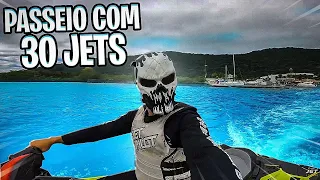 Passeio com 30 jets e  LIXO no MAR