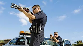 Почему американские полицейские используют дробовики, а не автоматическое оружие